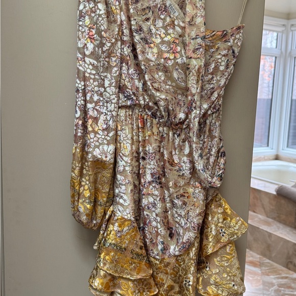 Floral One-Shoulder Dress in Yellow - Picture 4 of 4